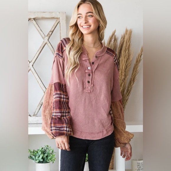 NWT: Oli & Hali Fabric Mixed Long Sleeve Top - Picture 2 of 6